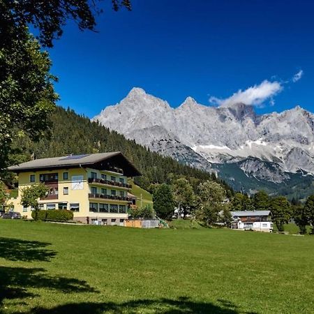 فيلزموس Hotel Bergglueck المظهر الخارجي الصورة